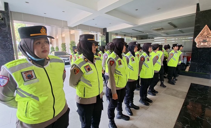 Kedepankan Dialog Humanis, Polwan Negosiator Polda Jateng Disiapkan Kawal Aksi di Semarang