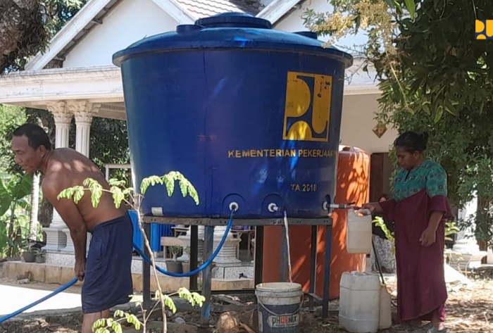 Kementerian PU Salurkan 8.000 Liter Air Bersih untuk Warga Terdampak Kekeringan di Banjar