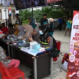 Lawan Malaria di Pesisir Rokan Hilir, Polda Riau Layani Pemeriksaan Kesehatan Gratis