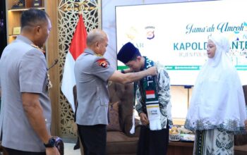 Lepas 7 Personel untuk Umrah, Kapolda Banten: Titip Doa bagi Masyarakat