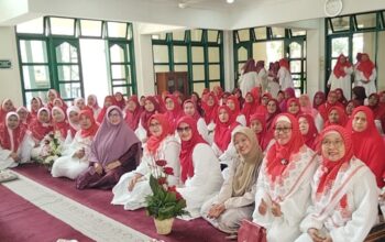 Majelis Taklim Al Bahrul Amieq Gelar Maulid Nabi dan Syukuran HUT ke-81 RI