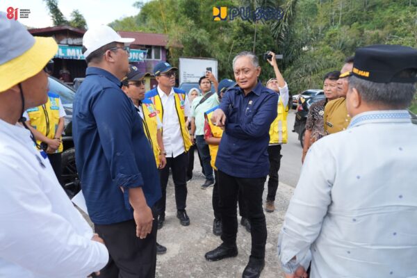 Menteri PU Dody Hanggodo Kaji Pembangunan Trase Baru Kelok 44 Agam Usai Longsor, Utamakan Keselamatan Pengguna Jalan