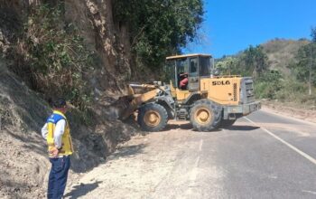 Menteri PU Pastikan 9 Ruas Jalan Nasional di Flores Kembali Fungsional Pascagempa
