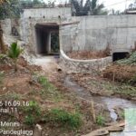 Soroti Pembangunan Jembatan Kananga–Menes–Cisata, Warga Pertanyakan Perencanaan dan Aliran Air