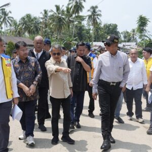 Tinjau Longsor di Nias, Menteri PU Dody Hanggodo Instruksikan Penanganan Komprehensif agar Kerusakan Tak Berulang