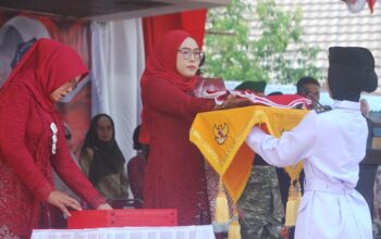Upacara HUT ke-81 RI di SMPN 3 Ketapang