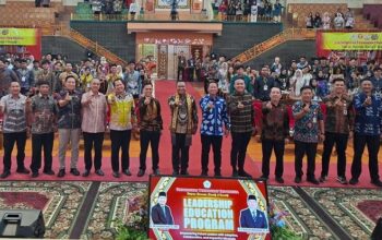 Wabup Pesawaran Antonius Muhammad Ali Dorong 400 Mahasiswa Jadi Pemimpin Adaptif dan Berintegritas