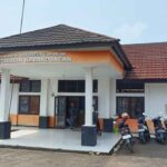 Camat Kabandungan Hj. Lilih Resemiati menjelaskan strategi pengembangan potensi desa melalui BUMDes dan kolaborasi Pentahelix di Kabupaten Sukabumi.