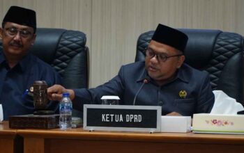 Rapat Paripurna DPRD Kabupaten Sukabumi membahas KUA PPAS 2027 dan perubahan status Perumda Tirta Jaya menjadi Perseroda.