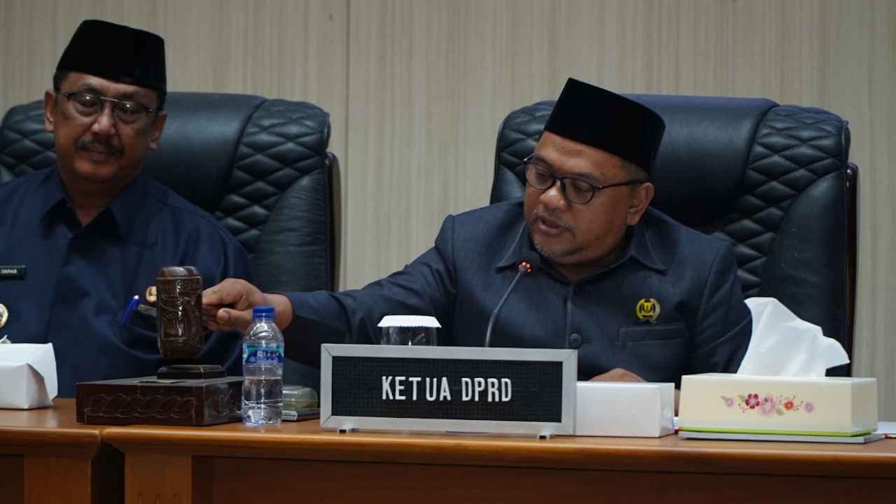Rapat Paripurna DPRD Kabupaten Sukabumi membahas KUA PPAS 2027 dan perubahan status Perumda Tirta Jaya menjadi Perseroda.