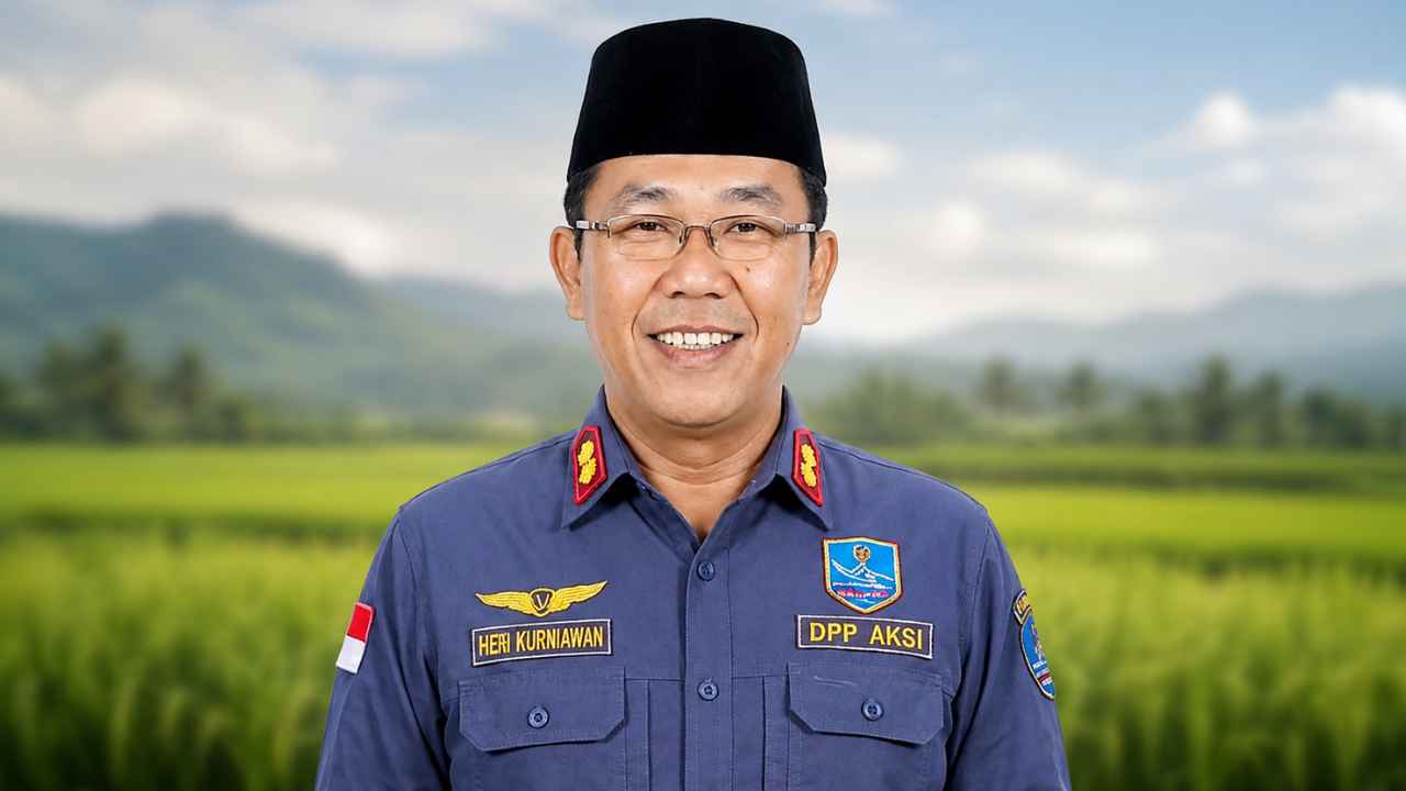 Kepala Desa Kalaparea Heri Kurniawan menjelaskan rencana pembukaan 100 hektare sawah baru dan pengembangan wisata Curug Cikujang di Kabupaten Sukabumi.