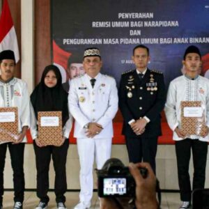 Peringati HUT RI Ke – 81, Walikota Metro Hadiri Pemberian Remisi 244 warga Binaan