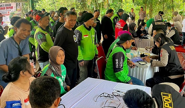600 Pengemudi Ojol Ikuti Pemeriksaan Kesehatan Gratis dan Donor Darah