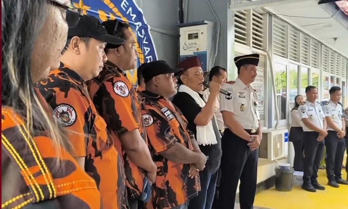 Bebas dari Rutan Blora, Munaji Disambut Ratusan Anggota Pemuda Pancasila