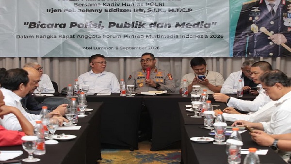 Bicara Polisi, Publik dan Media, Isir Tegaskan Pentingnya Kontrol Publik
