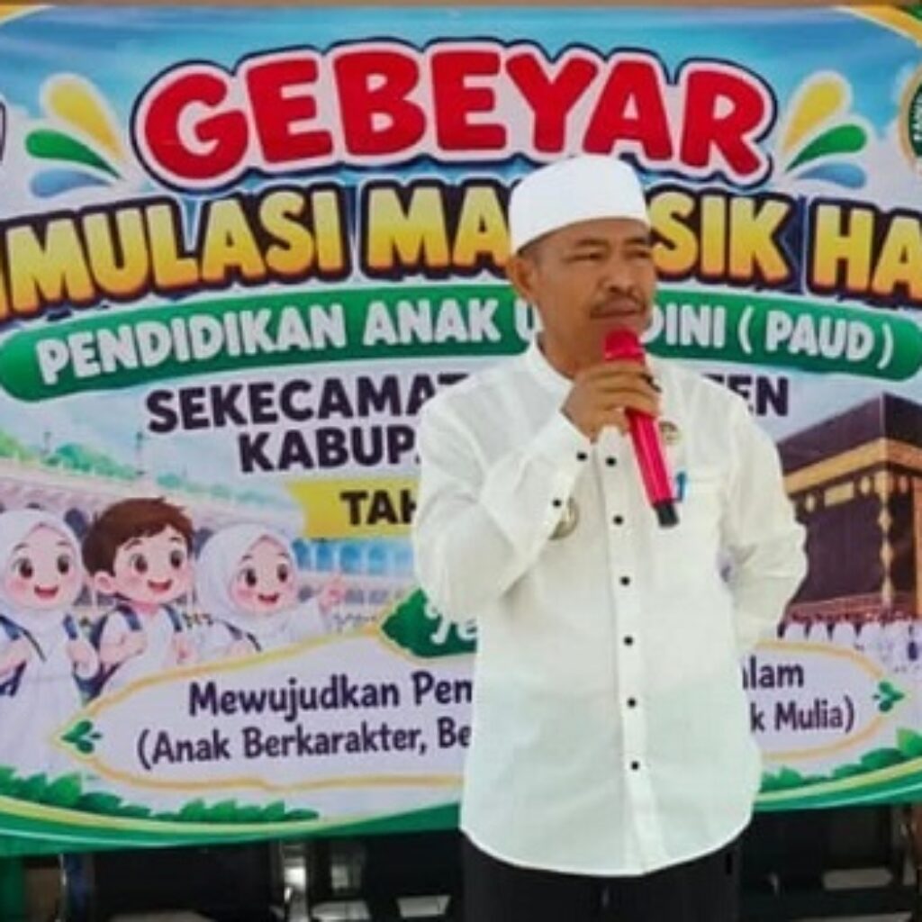 Camat Cirinten Buka Simulasi Manasik Haji Ratusan Siswa TK dan PAUD