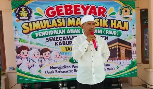 Camat Cirinten Buka Simulasi Manasik Haji Ratusan Siswa TK dan PAUD