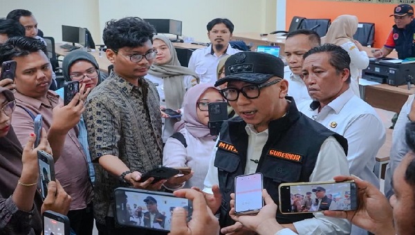 Gunung Anak Krakatau Masih Siaga