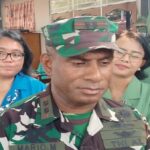 Jelang HUT ke-81 TNI, Danlanal Nabire Kunjungi 10 Keluarga Warakawuri