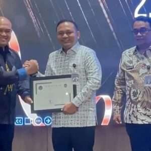 Kantor Imigrasi Belawan Raih LHI Terbaik Kedua, Eko Yudis Parlin Terima Penghargaan