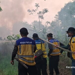 Karhutla di Kapuas Bakar 10 Hektare, Kementerian PU Kerahkan Personel dan Pompa Air
