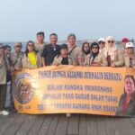 Operasi SAR Dihentikan, AJB Gelar Tabur Bunga untuk 5 Jurnalis dan 3 Awak Kapal