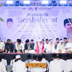 Pesawaran Bersholawat, Bupati Nanda Indira Ajak Warga Perkuat Kebersamaan dan Doakan Pembangunan Daerah