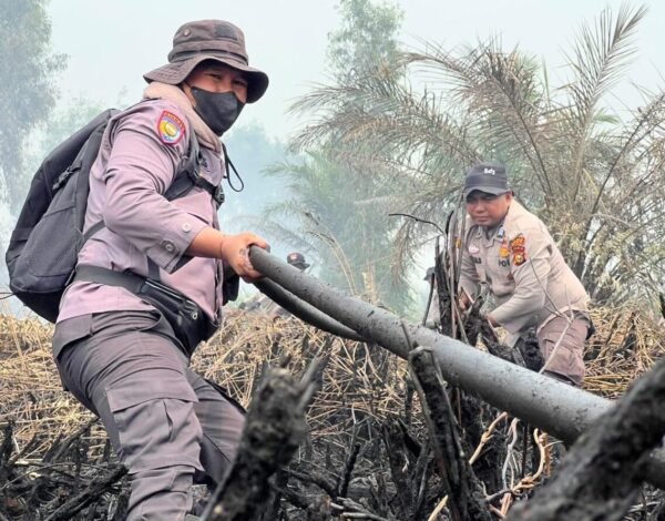 Polda Riau Tangani 45 Kasus Karhutla, 49 Orang Jadi Tersangka dan 2.958 Hektare Terbakar