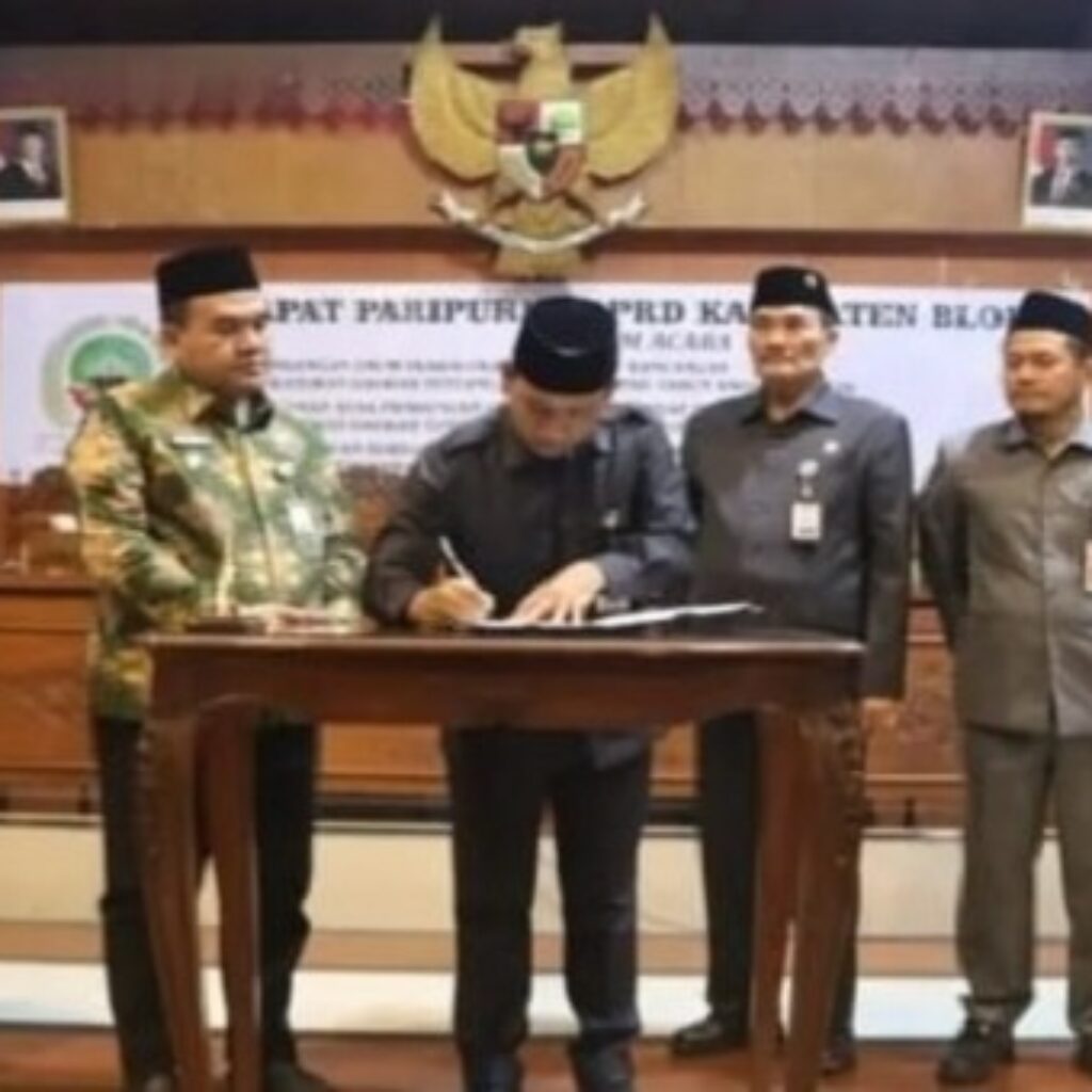 Rapat Paripurna DPRD Blora Setujui Raperda Perubahan APBD 2026