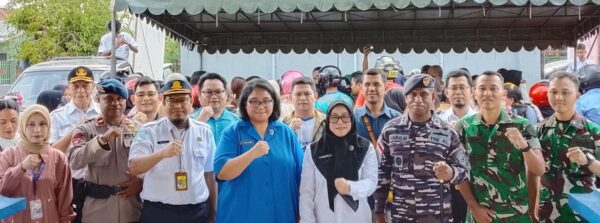 Sambut HUT ke-81 TNI AL dan RRI, Lanal Nabire Gelar Donor Darah dan Pangan Murah