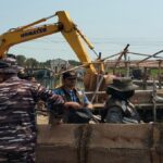 Satpol PP Demak Bongkar Lebih dari 200 Bangunan di Sempadan Sungai Tuntang Lama