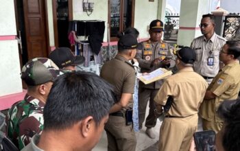 Satpol PP Periksa Rumah Kos di Kalideres