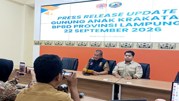 Status Gunung Anak Krakatau Turun ke Level Waspada, Radius 2 Km Masih Terlarang