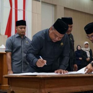 APBD Kabupaten Sukabumi Disepakati, Dana Daerah Bertambah Rp89 Miliar
