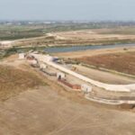 Jembatan Gantung Setrokalangan yang dibangun Kementerian PU di atas Sungai Wulan sebagai penghubung Kudus dan Demak.