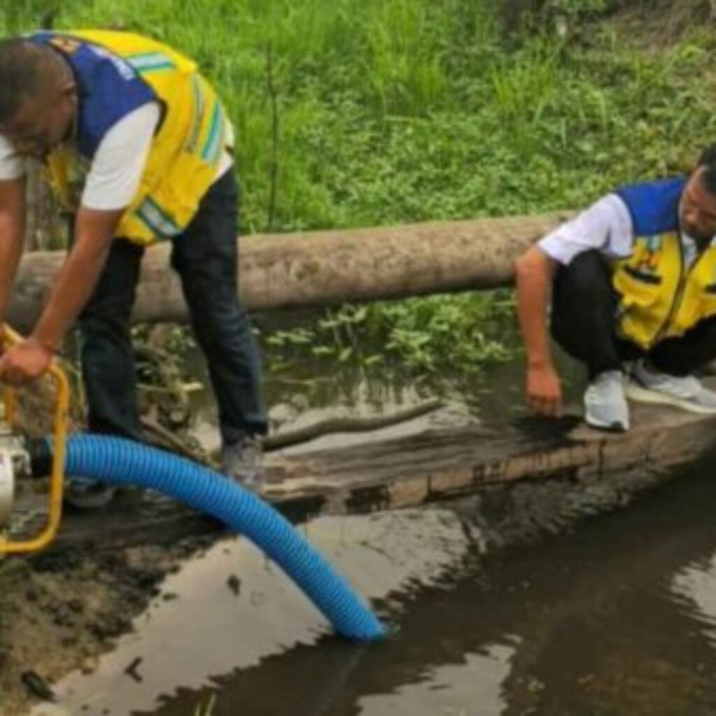 Kurangi Risiko Gagal Panen, Kementerian PU Pompa Air ke 5 Hektare Sawah di Muaro Jambi