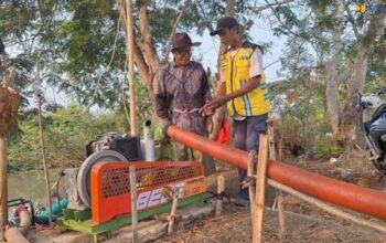 Pompanisasi Kementerian PU untuk mengairi sawah di Karawang.