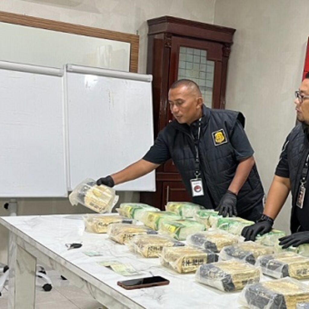 Diwarnai Aksi Kejar-Kejaran, Polrestabes Medan Berhasil Gagalkan Pengiriman 24 Kg Sabu ke Palembang