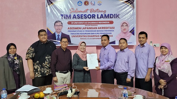 Dua Prodi UNDHARI Raih Akreditasi Unggul dari LAMDIK