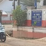 Jalan Gunungkencana-Cirinten di Lebak Rusak Parah, Warga Minta Segera Diperbaiki