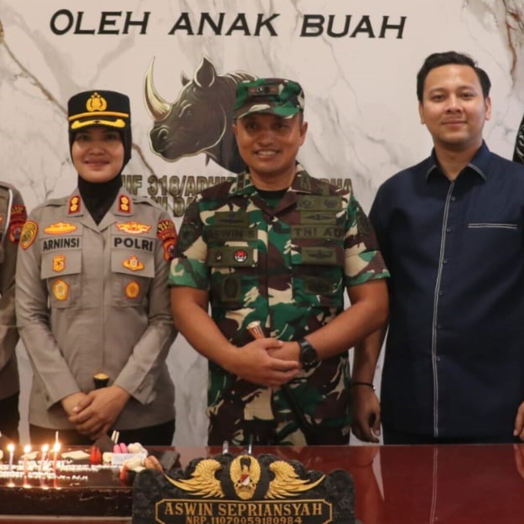 Kapolres Lebak Beri Surprise HUT ke-81 TNI, Sinergitas TNI-Polri Diperkuat