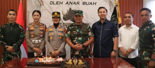 Kapolres Lebak Beri Surprise HUT ke-81 TNI, Sinergitas TNI-Polri Diperkuat