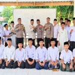 Kapolsek Kuta Baro Ajak Santri Jaga Akhlak dan Hindari Ujaran Kebencian