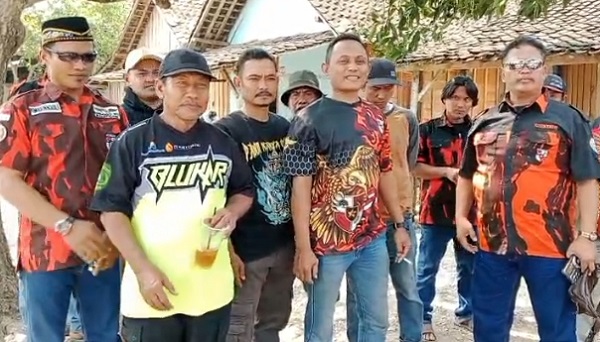 Kemarau Panjang, Pemuda Pancasila Kedungtuban Salurkan Air Bersih ke 4 Lokasi