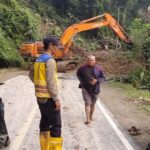 Kementerian PU Kerahkan Alat Berat, 4 dari 8 Titik Longsor Ruas Tapan–Jambi Selesai Ditangani