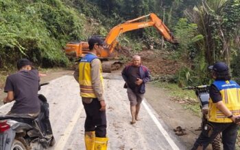Kementerian PU Kerahkan Alat Berat, 4 dari 8 Titik Longsor Ruas Tapan–Jambi Selesai Ditangani