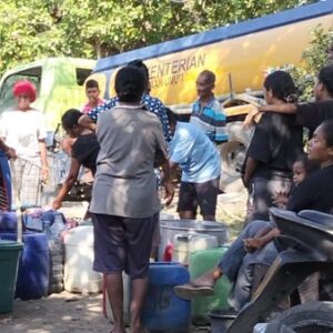 Kementerian PU Salurkan Bantuan Air Bersih untuk Warga Terdampak Kekeringan di Pulau Palue