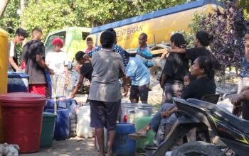 Kementerian PU Salurkan Bantuan Air Bersih untuk Warga Terdampak Kekeringan di Pulau Palue