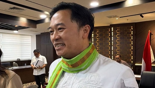 Kevin Wu Desak Pramono Tindaklanjuti Larangan Pungutan PMI di Jakarta