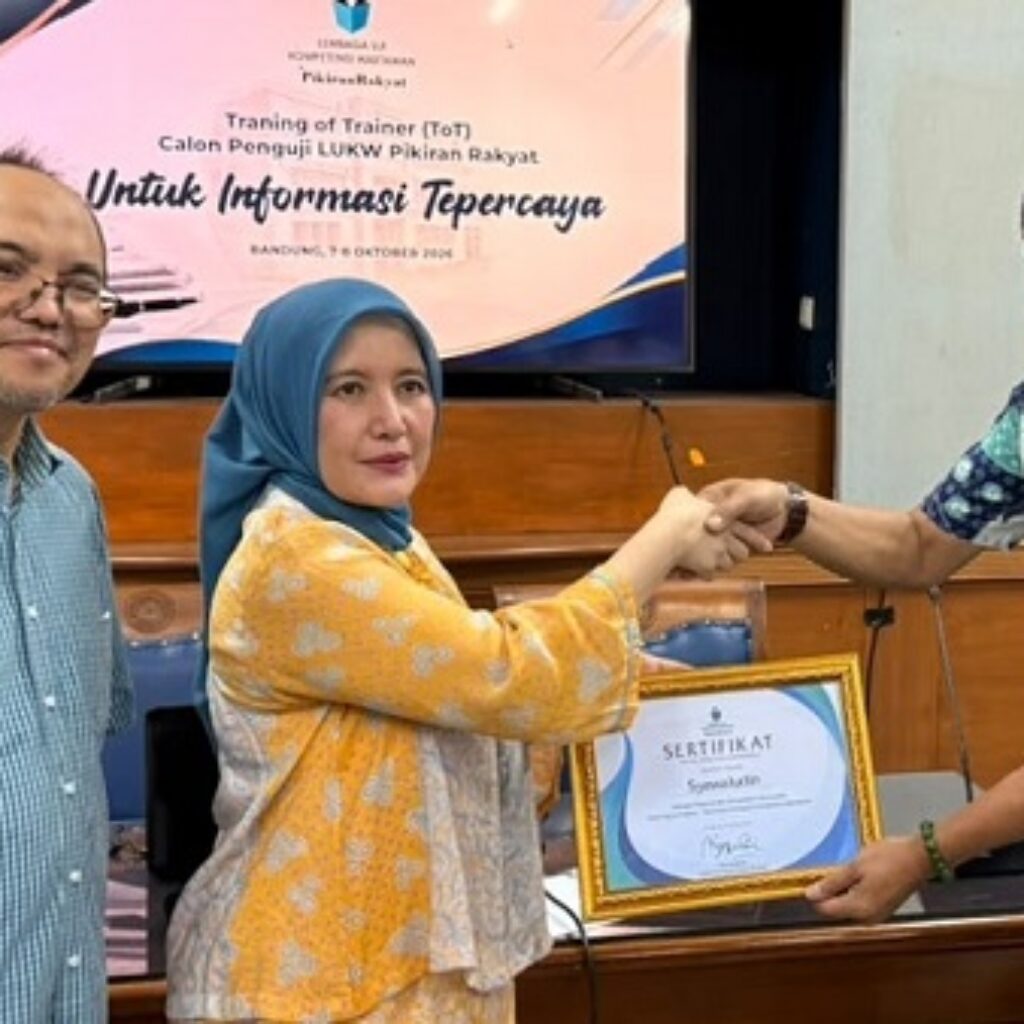 Lima Wartawan Utama Asal Aceh Lulus ToT Calon Penguji UKW di Bandung